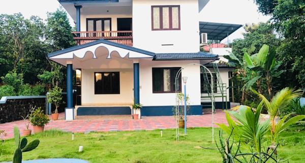 7Th Heaven Kannur Chakkarakkal 外观 照片