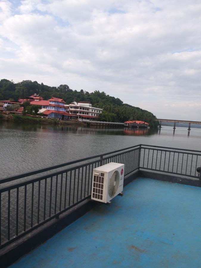 7Th Heaven Kannur Chakkarakkal 外观 照片