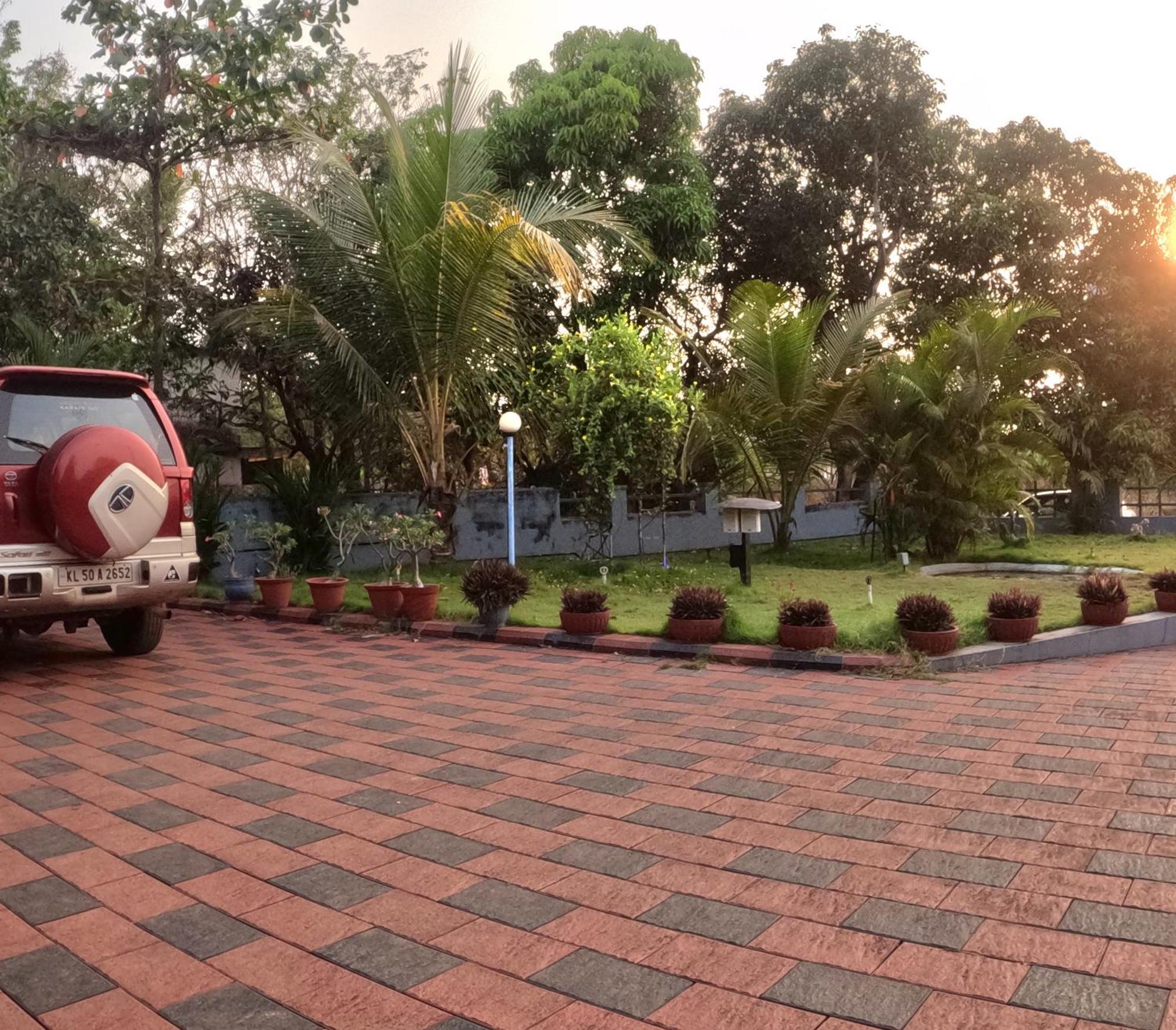 7Th Heaven Kannur Chakkarakkal 外观 照片